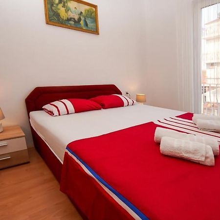 Apartment Ajdukovic Vodice Eksteriør bilde