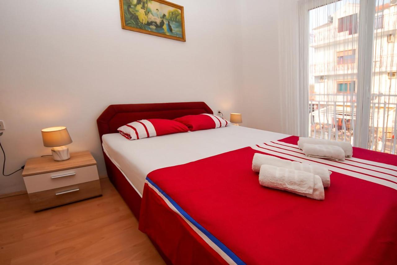 Apartment Ajdukovic Vodice Eksteriør bilde