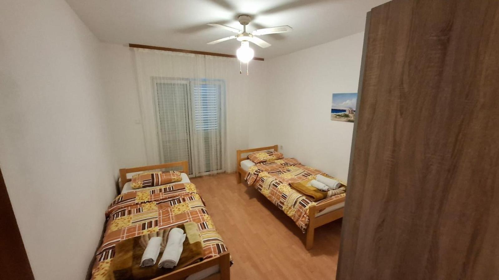 Apartment Ajdukovic Vodice Eksteriør bilde